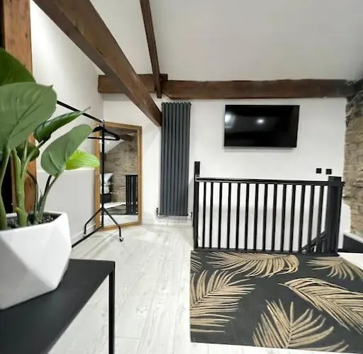 Farsley Cottage