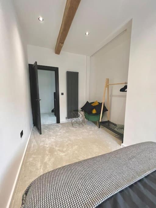 Holiday home Farsley Cottage *