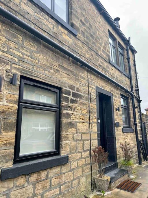 Farsley Cottage Holiday home *