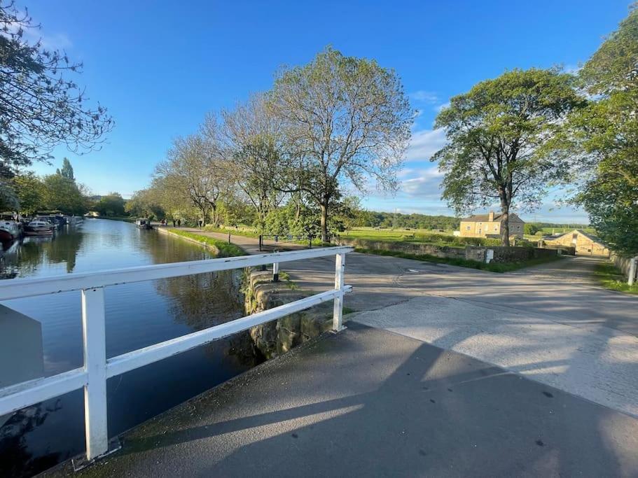 Farsley Cottage Holiday home